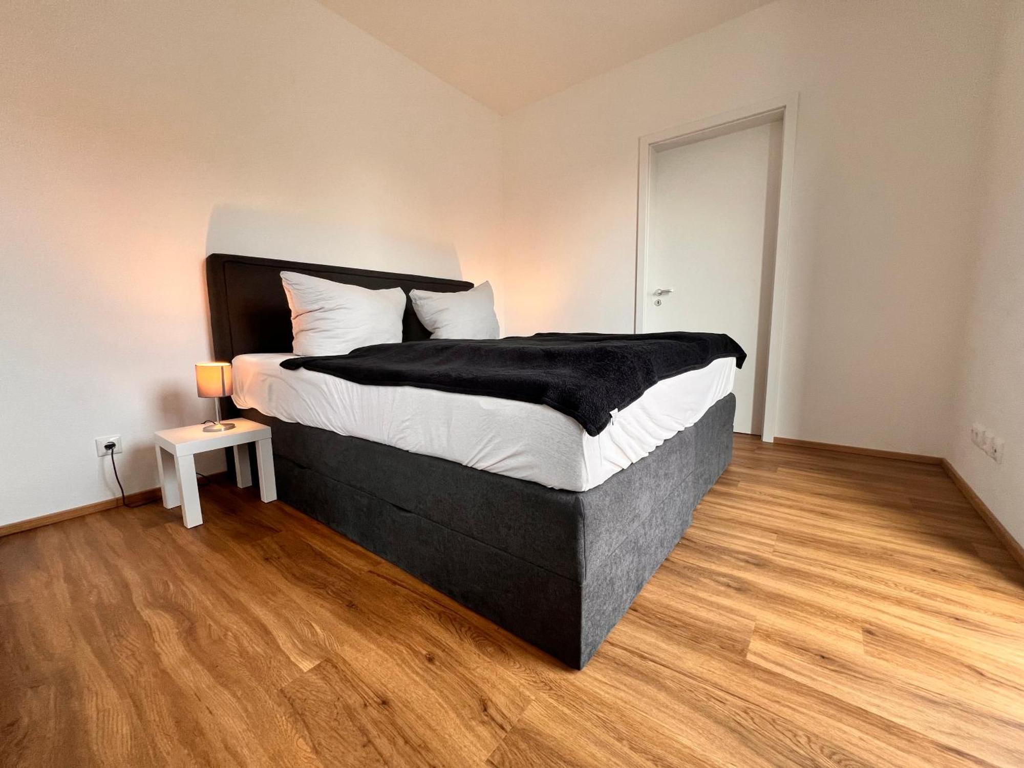 Modernes City-Apartment - Top-Lage In Nuernberg Exterior photo