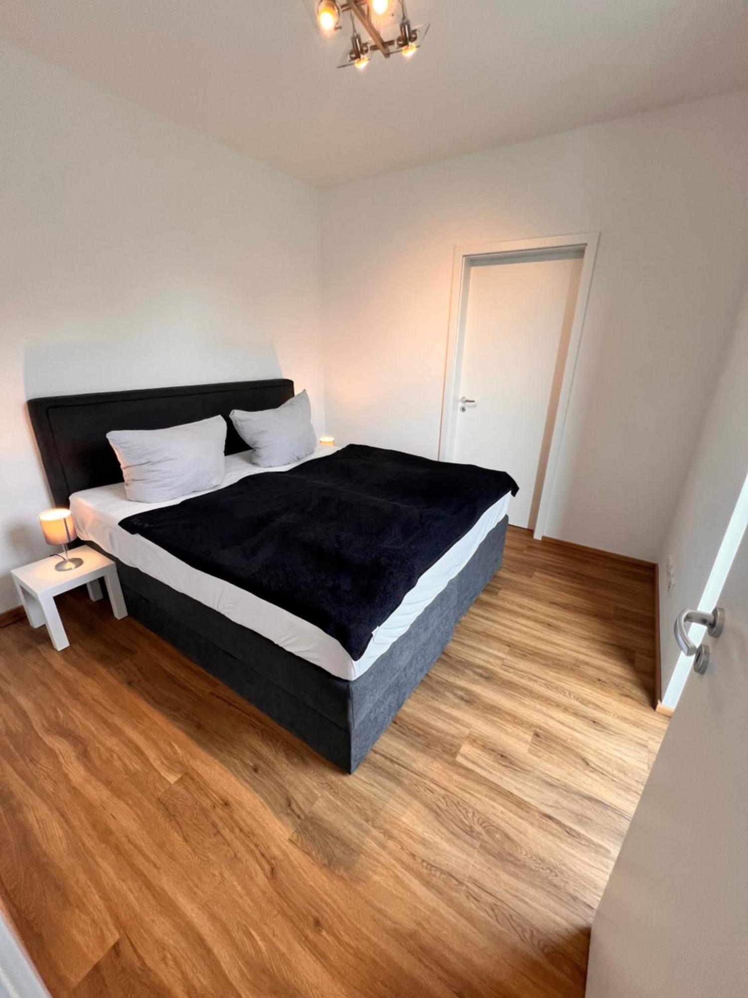 Modernes City-Apartment - Top-Lage In Nuernberg Exterior photo